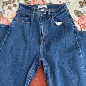 Abercrombie 90s slim straight ultra high rise Jean